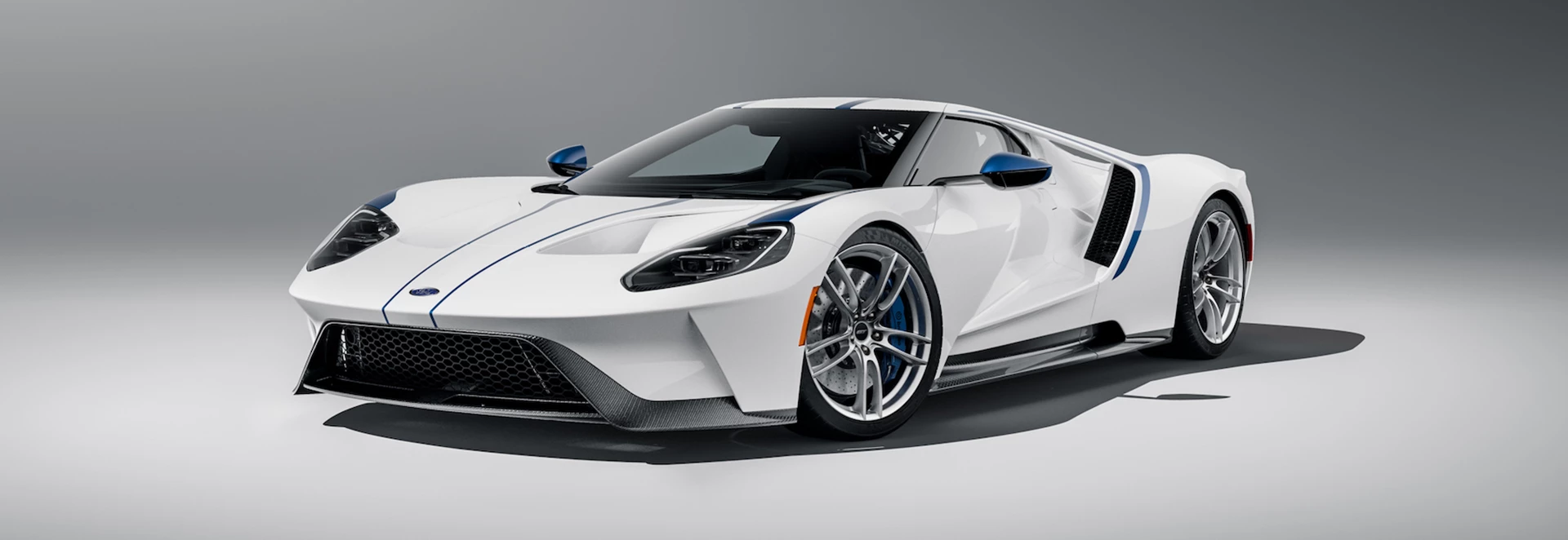 New Ford GT Heritage Edition supercar unveiled 